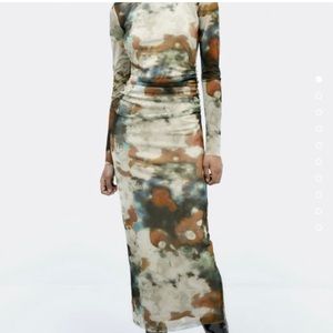 Zara print dress with tulle size M